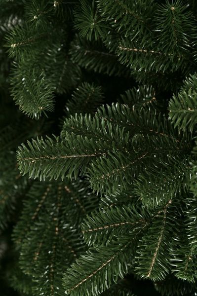 Artificial Christmas tree "Lvivska Premium", cast plastic, dark green color, 2.5, Dark Green, 150 sm