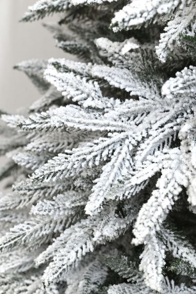 Artificial Christmas tree &ldquo;Dream 2&rdquo;, cast plastic, PVC, dark green, snowy, 1.8, Snowing, 120 sm